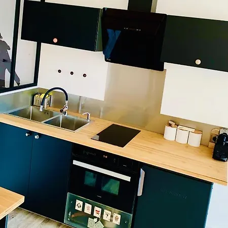 Neuf Vieil Apartment Antibes