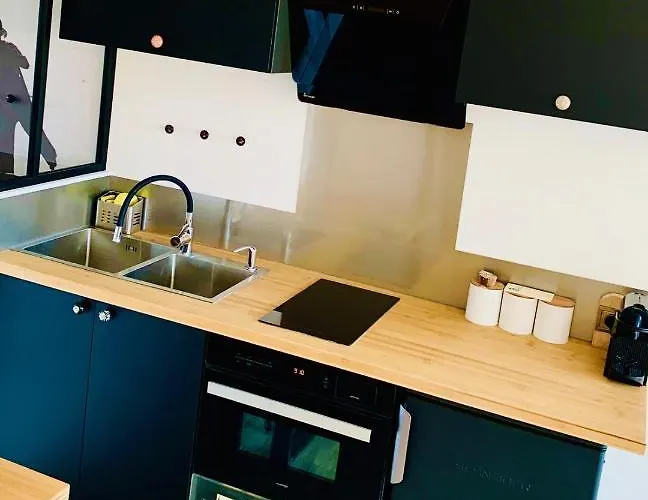 Neuf Vieil Апартаменты Антиб