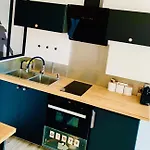 Neuf Vieil 아파트 앙티브